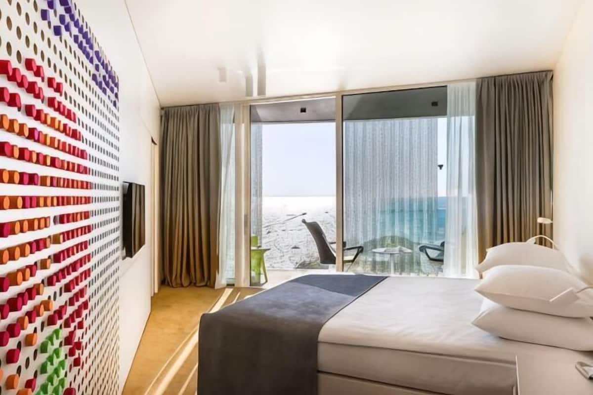 Minibar, két bảo mật tại phòng, bàn, màn/rèm cản sáng 
