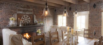 弗雷里庄园,四姐妹酒店