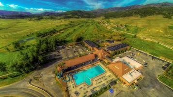 Indoor pool, outdoor pool