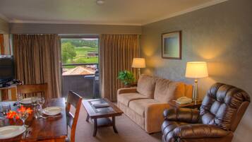 Flat-screen TV, pay films