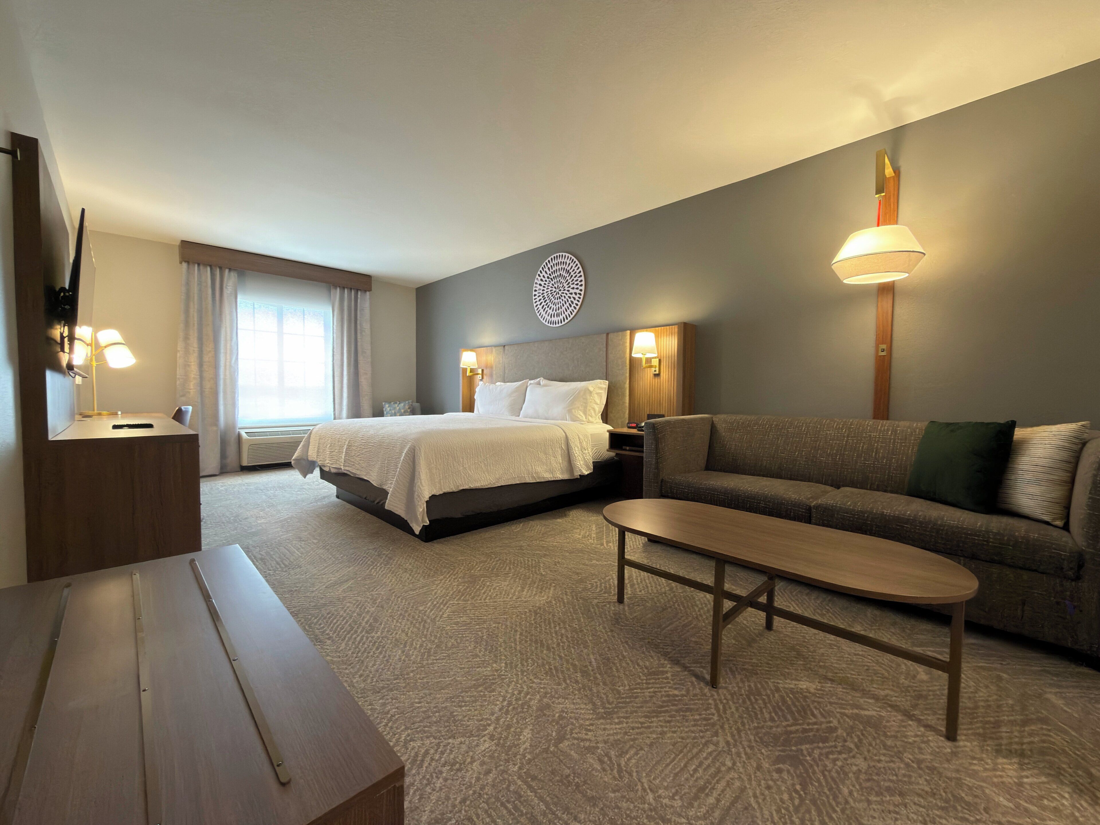 Standard Room, 1 King Bed with Sofa bed | Desk, blackout drapes, iron/ironing board, free cribs/infant beds