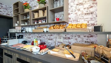 Morgenmadsbuffet hver dag (13.9 EUR pr. person)