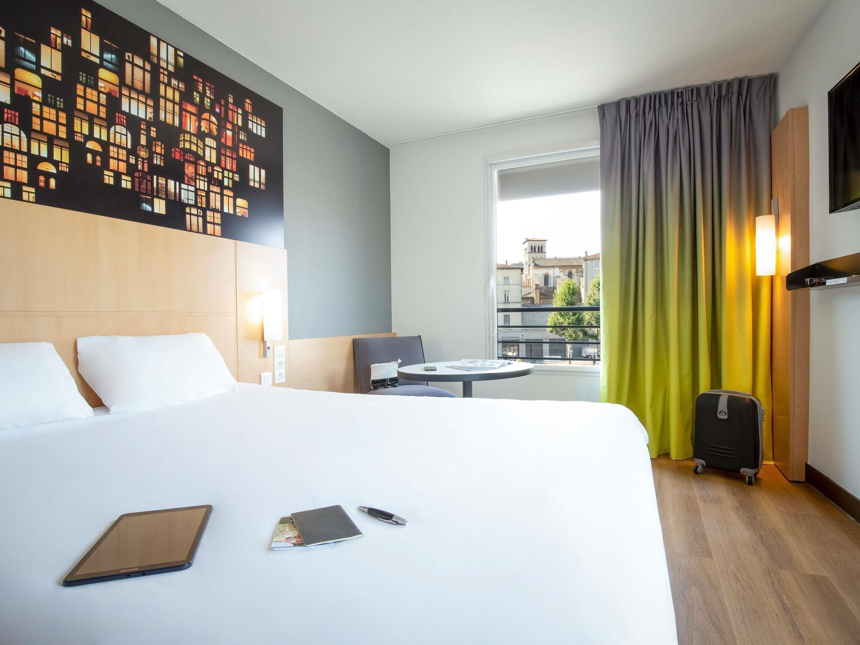 Superior Room, 1 Double Bed | Premium bedding, desk, laptop workspace, blackout curtains