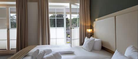 Standard Double Room, Balcony | Living area | 35-inch flat-screen TV with satellite channels, TV