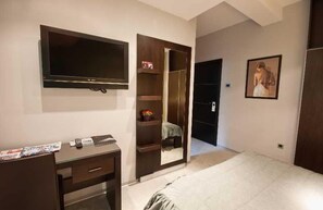 Down duvets, minibar, in-room safe, desk