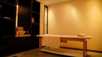 Türkisches Bad/Hamam, Körperbehandlungen, Aromatherapie