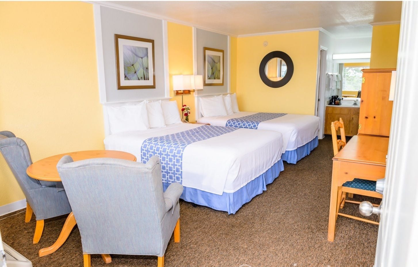 deluxe double room (two queen room)