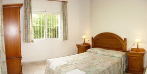 Economy Studio, 1 Double Bed, Kitchenette - Apartments Sunway Tara (Sitges)