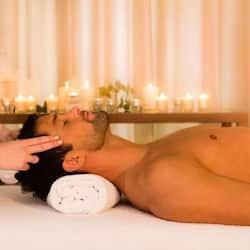 Couples treatment rooms, body treatments, hot stone massages