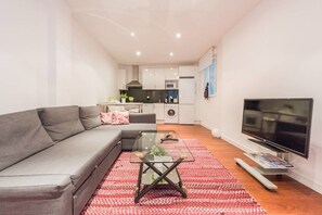 Familierom | Oppholdsrom | Flatskjerm-TV