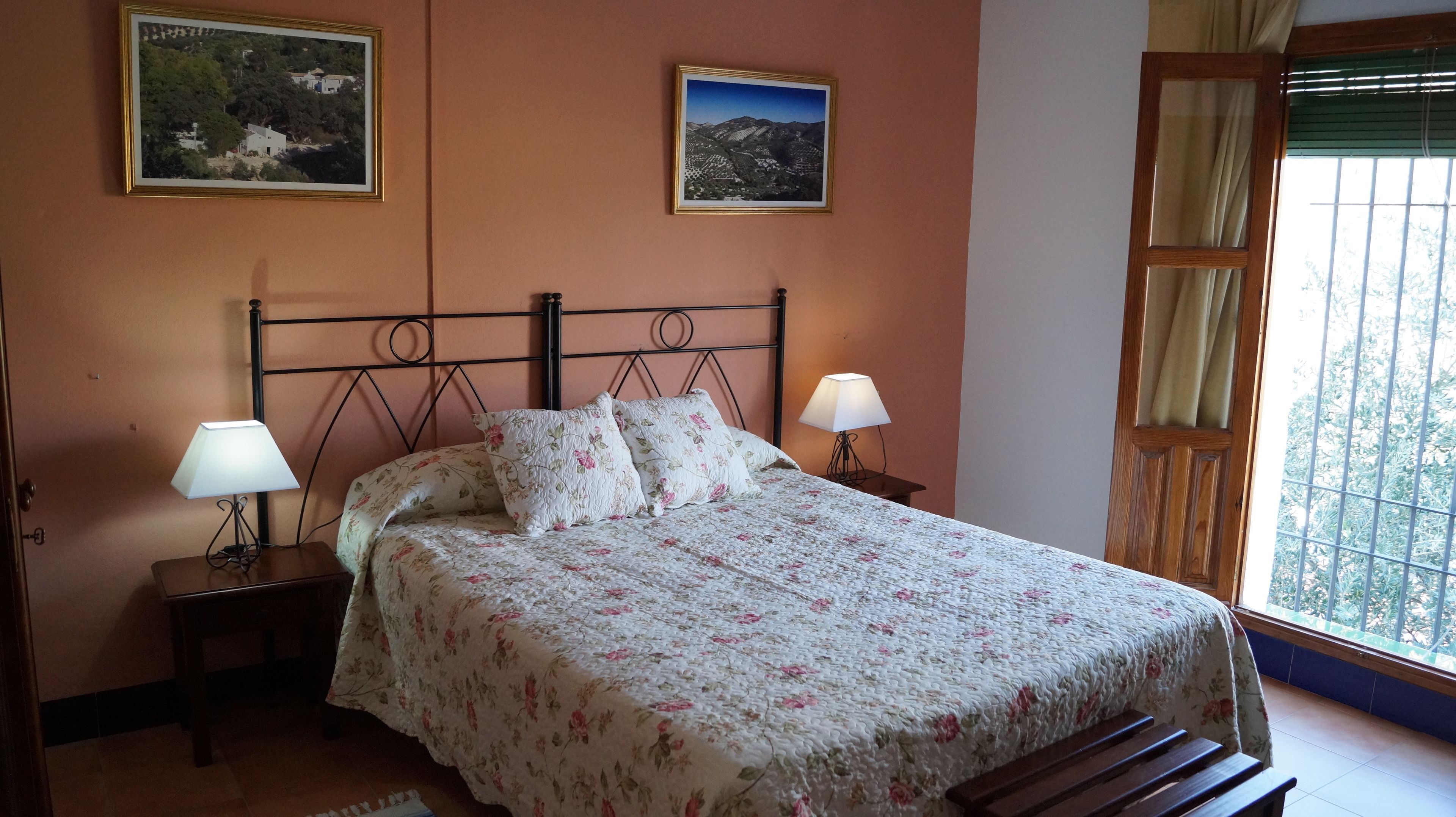 double room | in-room safe, desk, free wifi, bed sheets