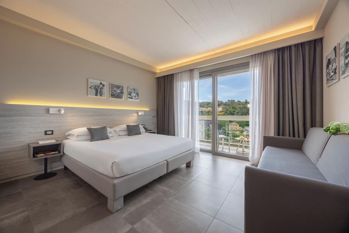 1 bedroom, minibar, in-room safe, desk