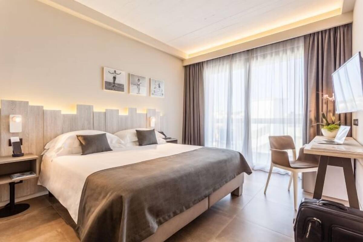 1 bedroom, minibar, in-room safe, desk