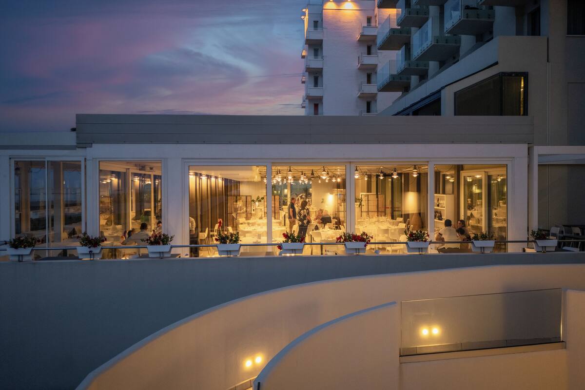 breakfast, lunch, dinner served; local cuisine