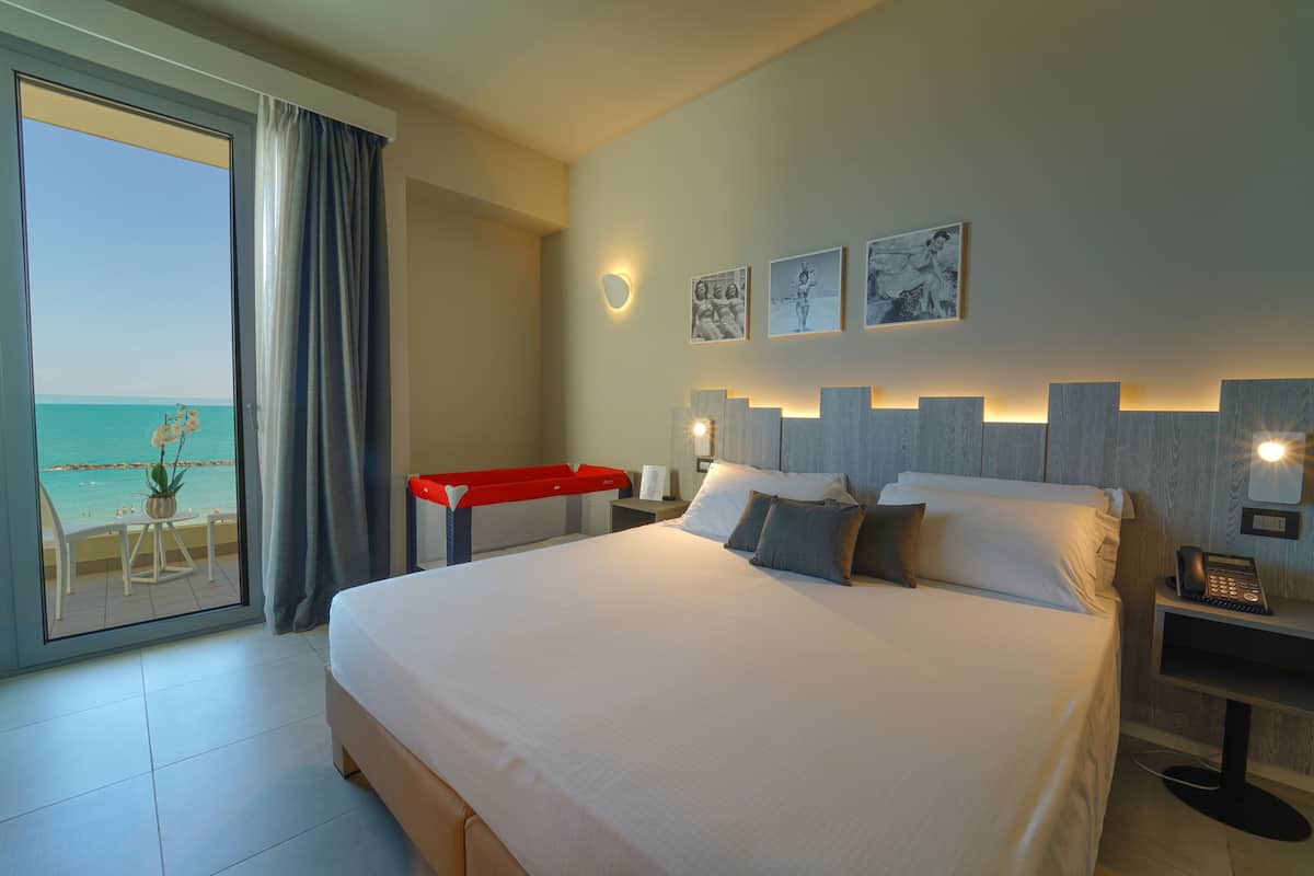 1 bedroom, minibar, in-room safe, desk