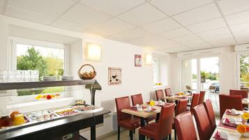 Dagelijks ontbijtbuffet (EUR 17 per persoon)