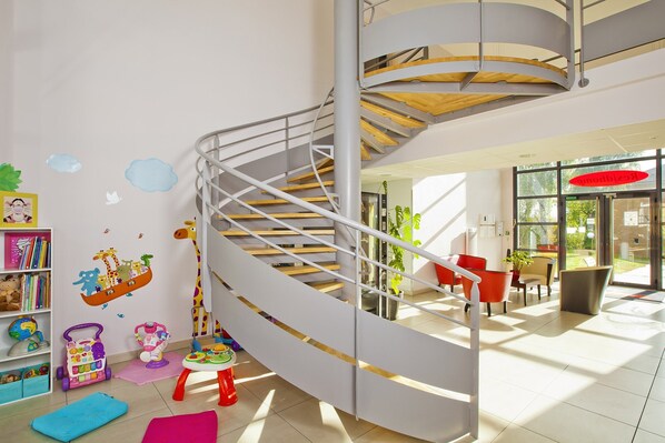 Children’s play area – indoor