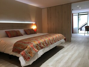In-room safe, free WiFi, bed sheets - Medplaya Aparthotel Sant Eloi (Tossa de Mar)