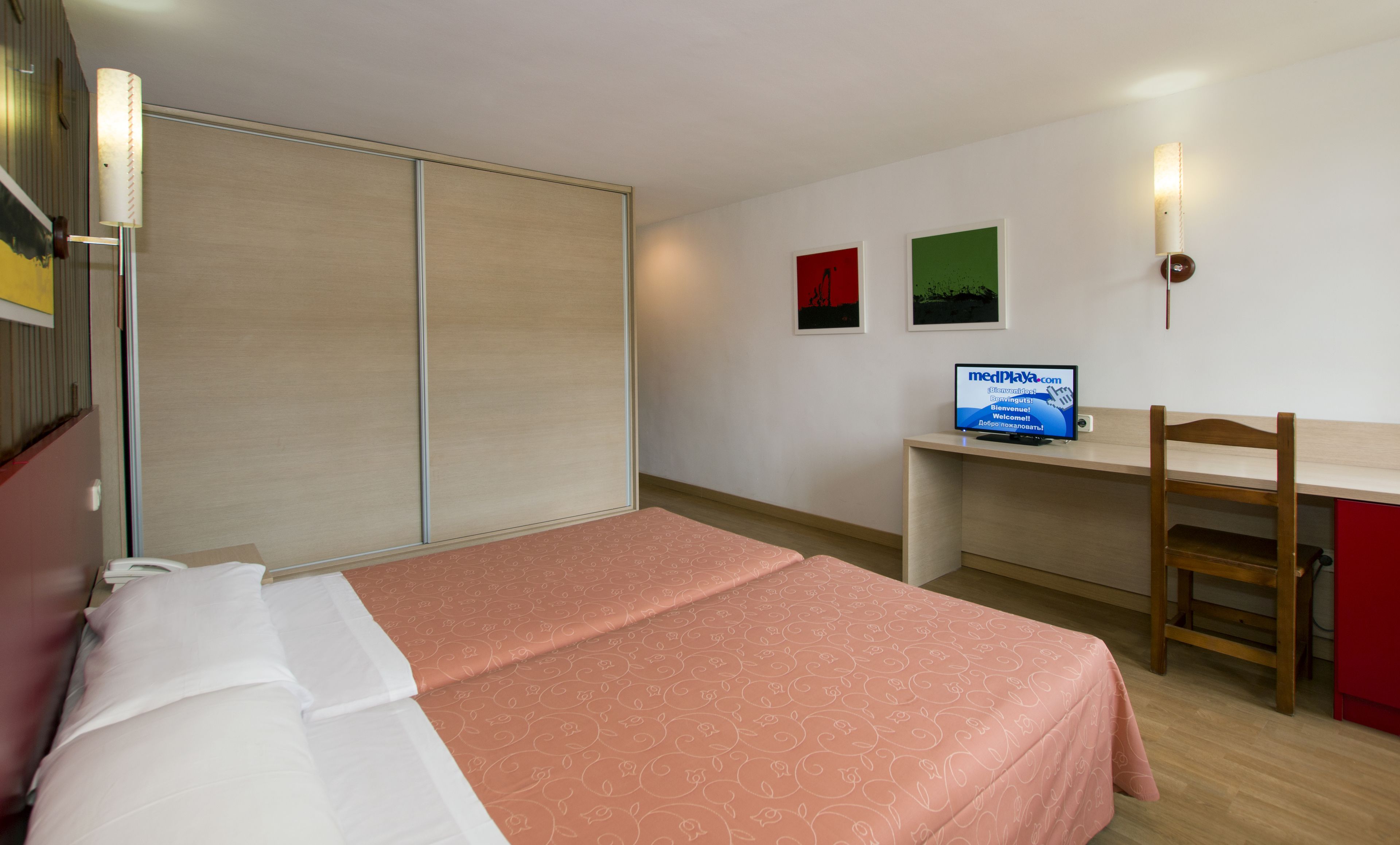 Photo - Medplaya Aparthotel Sant Eloi