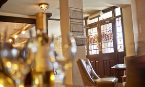Lounge - Angel Inn Hotel (Pershore)