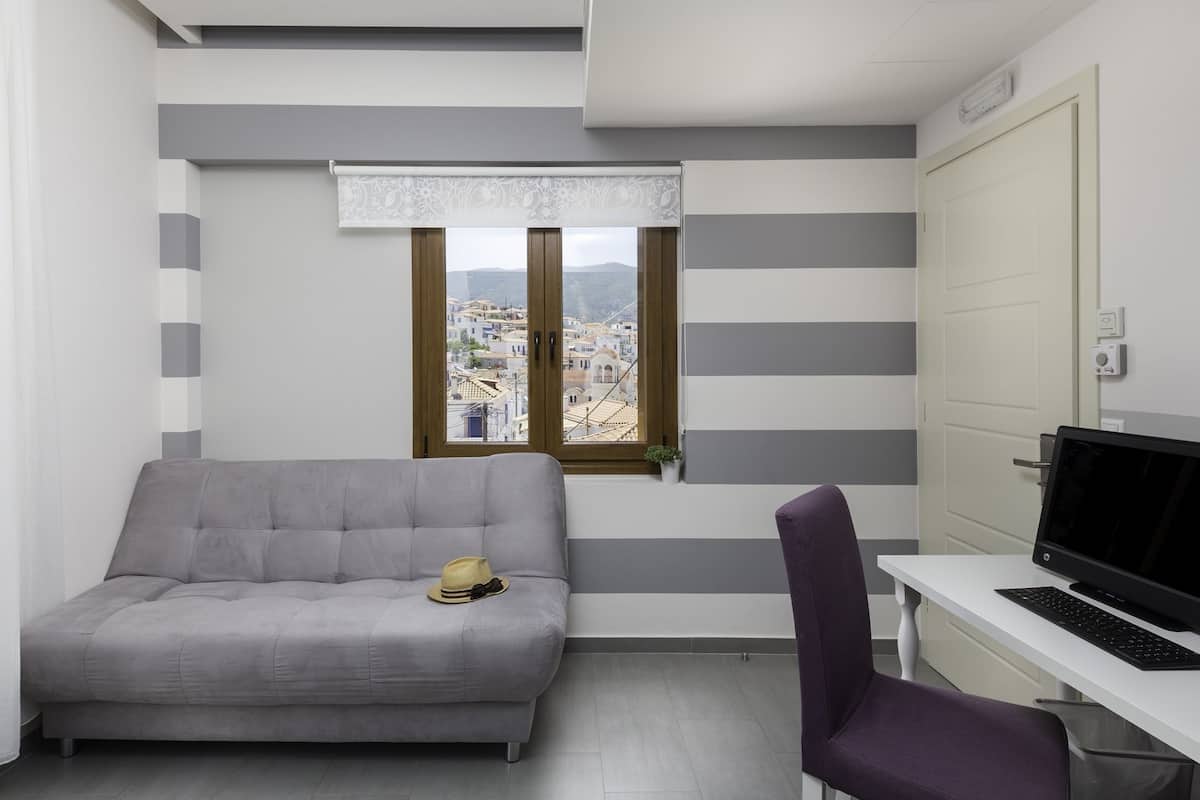 Vardagsrum | 20-tums tv med satellitkanaler