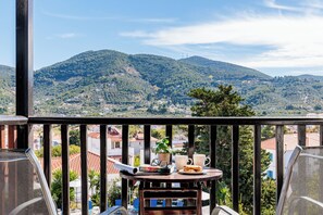 Iron/ironing board, free WiFi, bed sheets - Hotel Dionyssos (Skopelos)
