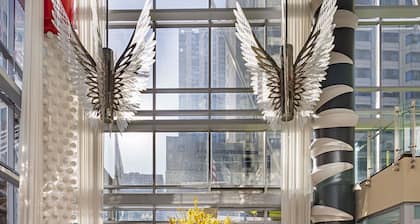 theWit Chicago, a Hilton Hotel