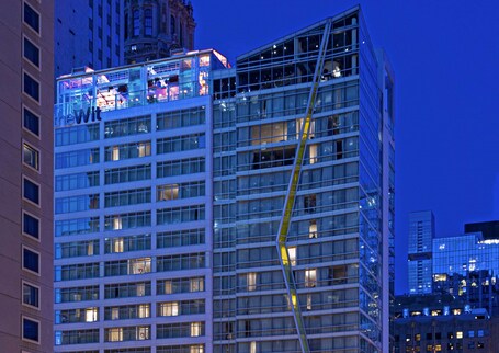 theWit Chicago, a Hilton Hotel - Image 7