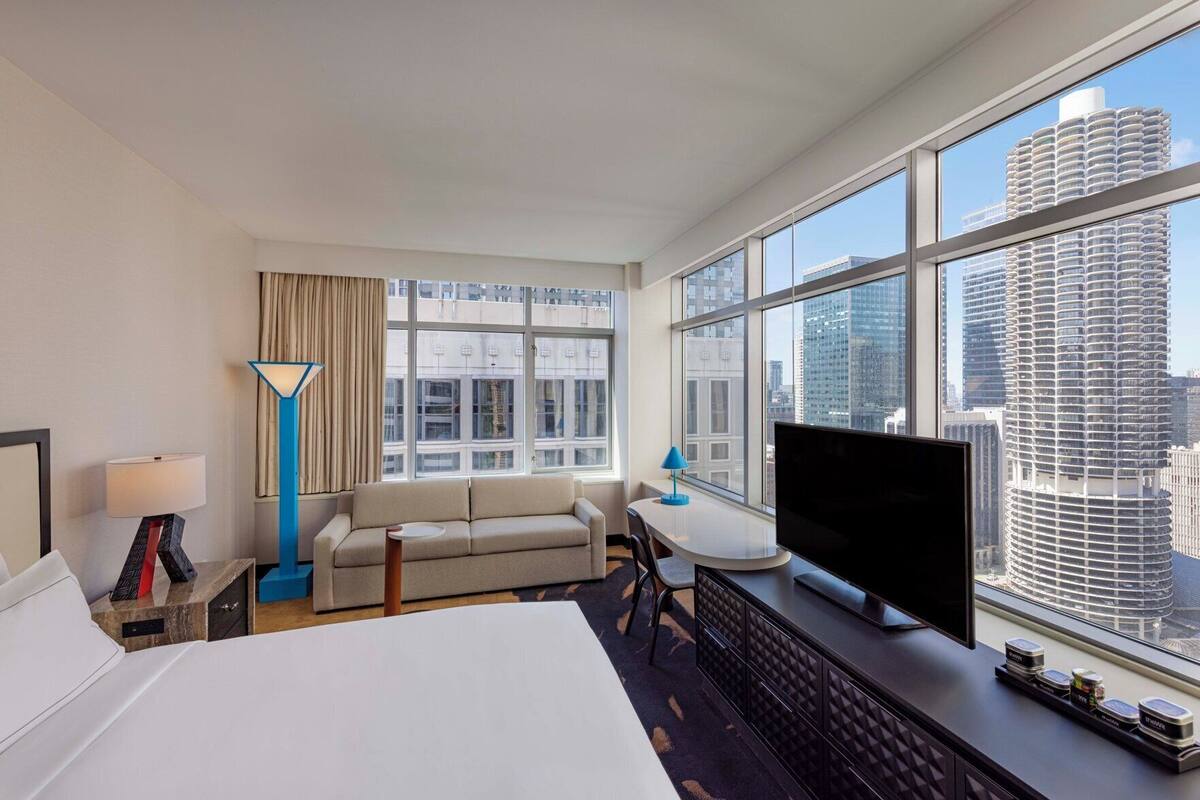 Premium bedding, down comforters, in-room safe, desk