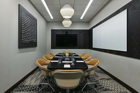 theWit Chicago, a Hilton Hotel - Image 42