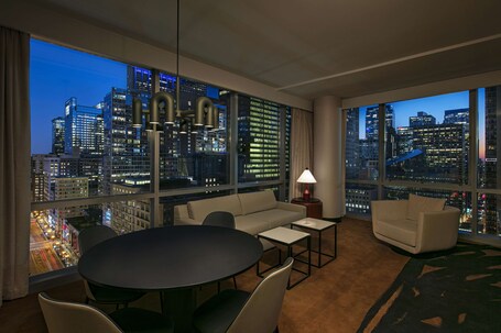 theWit Chicago, a Hilton Hotel - Image 48
