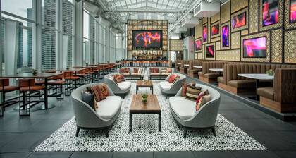 theWit Chicago, a Hilton Hotel