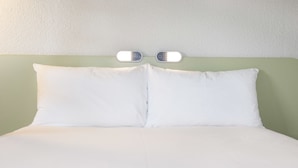 Kamar Double | Meja kerja, tempat tidur bayi gratis, Wi-Fi gratis, dan seprai linen
