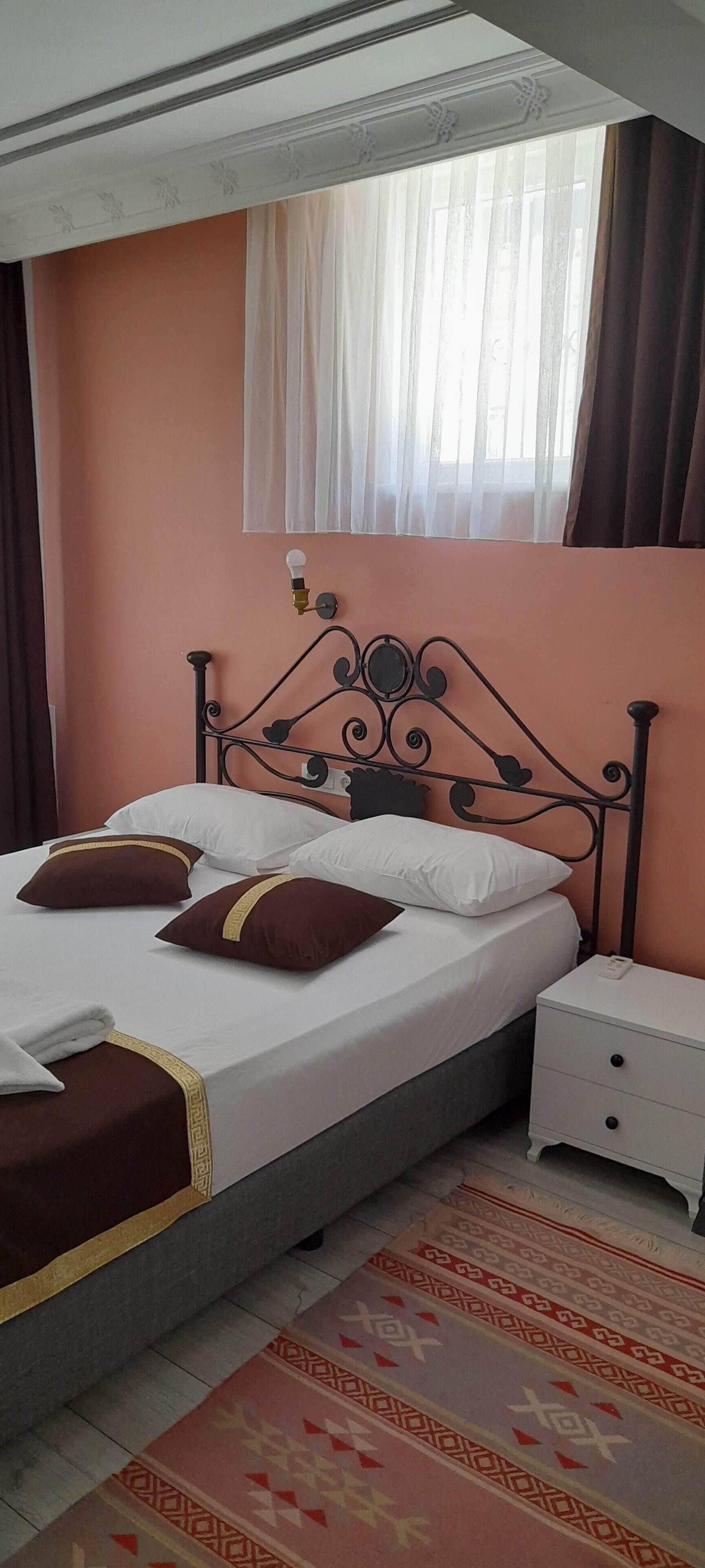 Economy Double Room, Private Bathroom, Ground Floor | Premium bedding, memory foam beds, in-room safe, blackout drapes