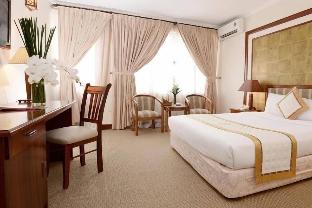In-room safe, free WiFi, bed sheets, wheelchair access