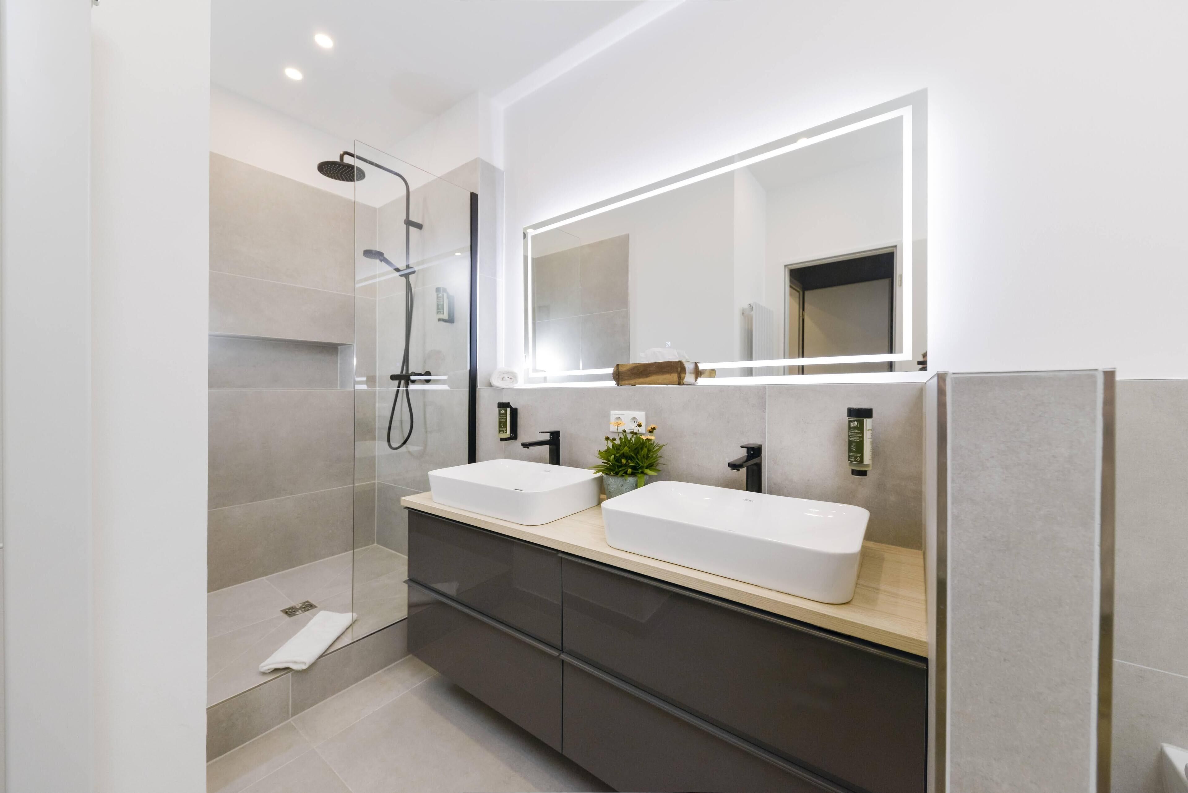 Family Apartment, 2 Bedrooms (84 sqm) | Bathroom
