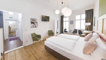 Studio | Seprai antialergi dan didekorasi berbeda-beda