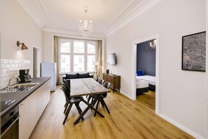 Family Apartment, 2 Bedrooms (84 sqm) | Hypo-allergenic bedding, individually decorated, individually furnished - Old Town Apartments Schönhauser Allee Berlin (Berlin)