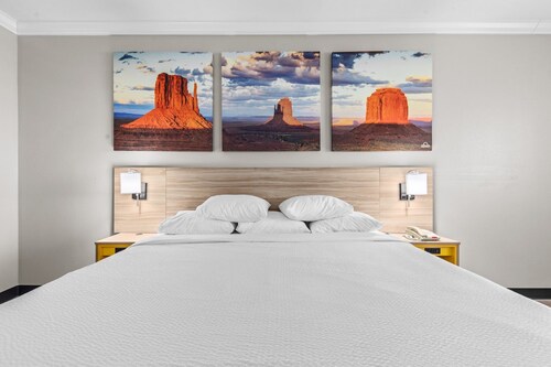 Days Inn by Wyndham Salado