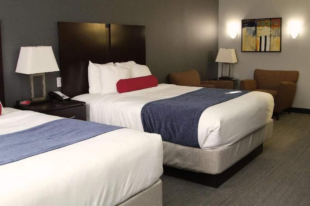 Ropa de cama de alta calidad y escritorio