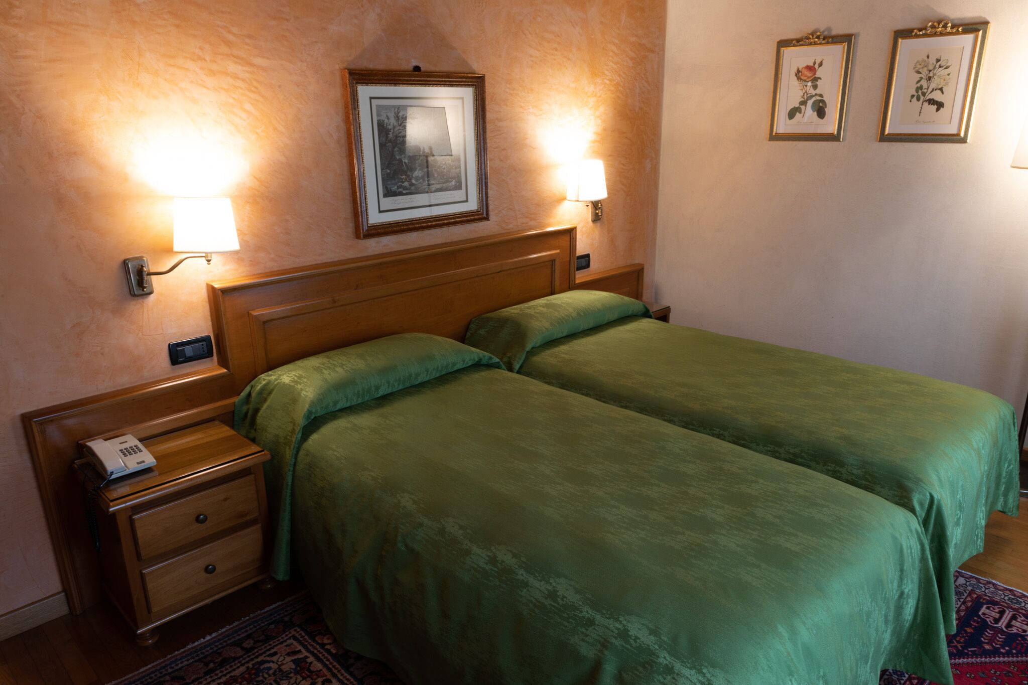 double room | minibar, desk, soundproofing, free wifi