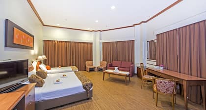 Hotel 81 Tristar