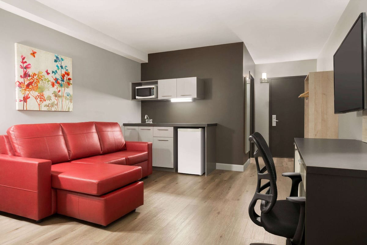 premium bedding, desk, iron/ironing board, free wifi