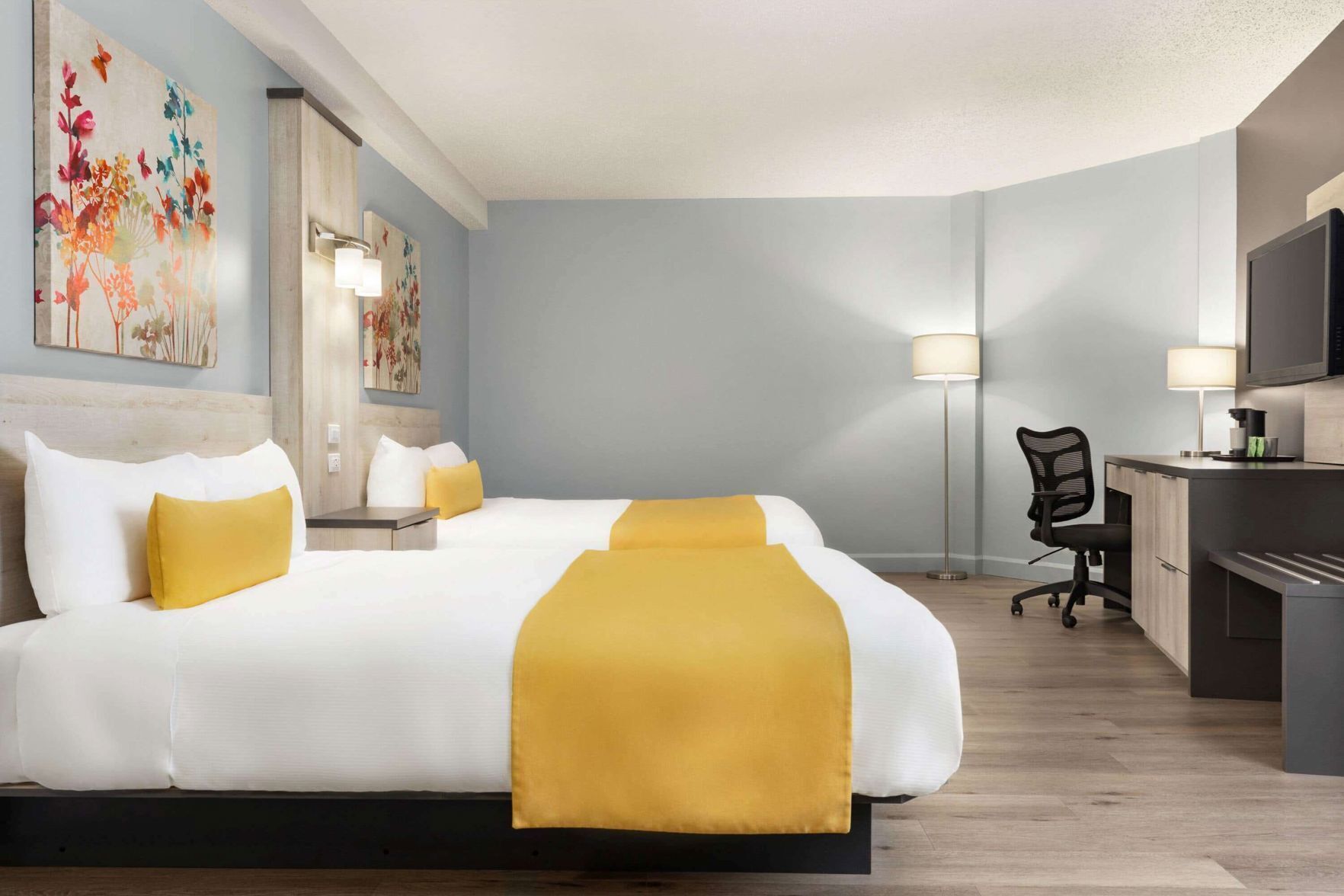 Ropa de cama de alta calidad y escritorio 