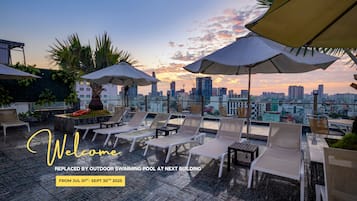 실내 수영장, 일광욕 의자