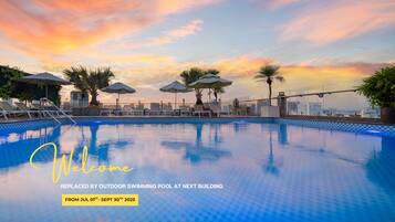 실내 수영장, 일광욕 의자