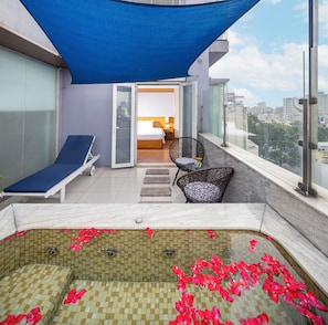 Harmony Suite Free High Tea & Mini Bar