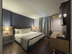 Chambre Deluxe double | Minibar, coffre-fort, rideaux d’obscurcissement