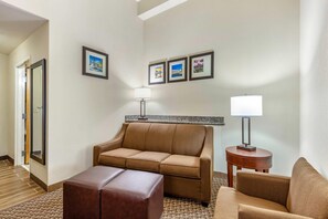 Suite, non-fumeurs | Bureau, fer et planche à repasser, Wi-Fi gratuit, draps fournis