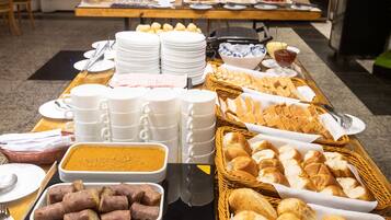 Desayuno buffet incluido todos los días